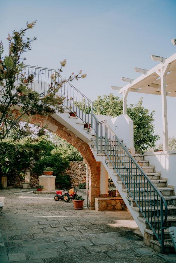 Masseria Agriturismo Il Sorriso Degli Ulivi - Dimora Di Charme Gallipoli Exterior photo